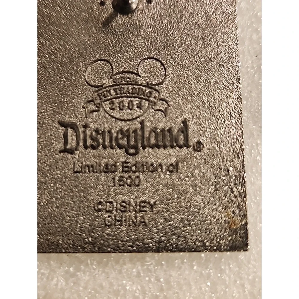Vintage Disney‎ Pin Disneyland Hotel Poster LE 1500 2004 00072